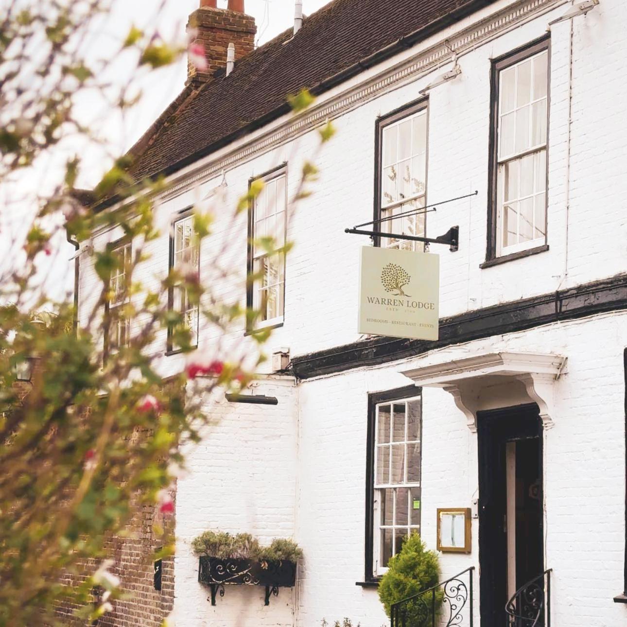 Warren Lodge Shepperton Esterno foto