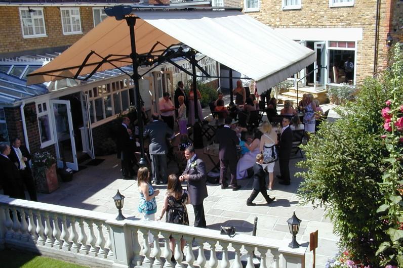 Warren Lodge Shepperton Esterno foto